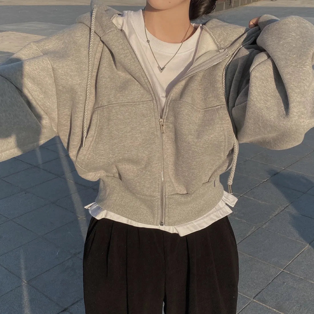 Women’s Oversized Zip-Up Cropped Hoodie