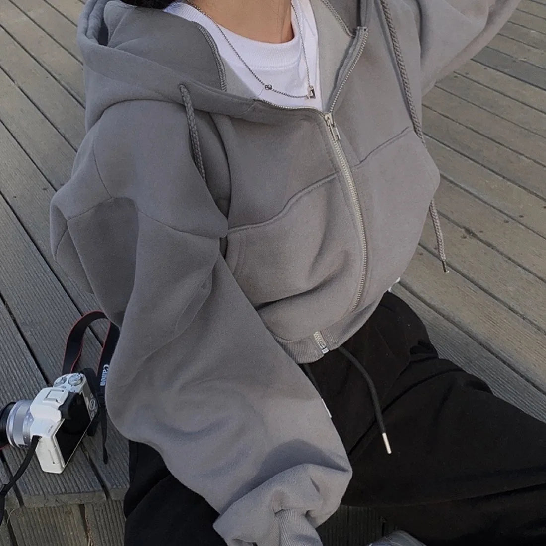 Women’s Oversized Zip-Up Cropped Hoodie