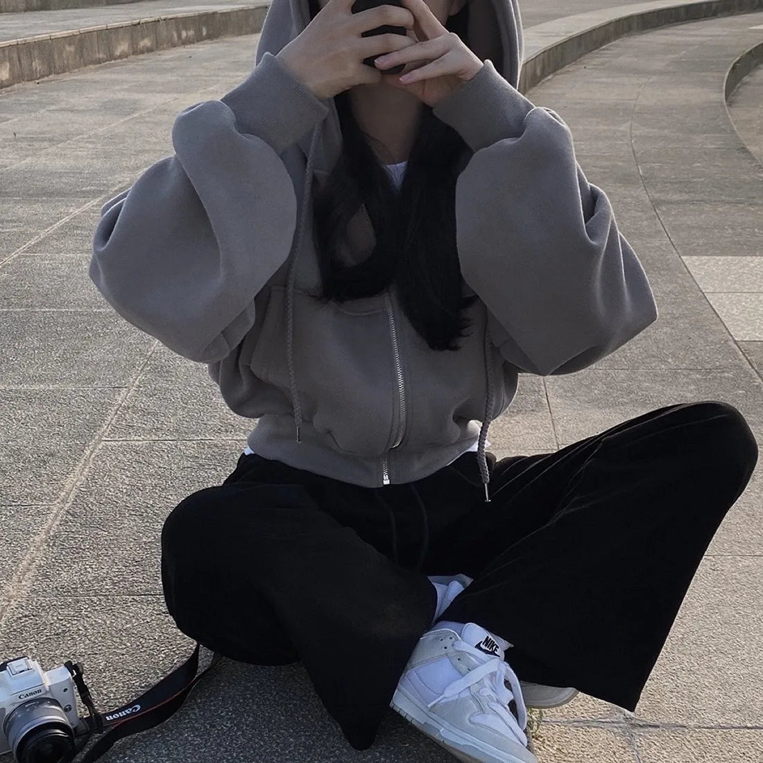 Women’s Oversized Zip-Up Cropped Hoodie